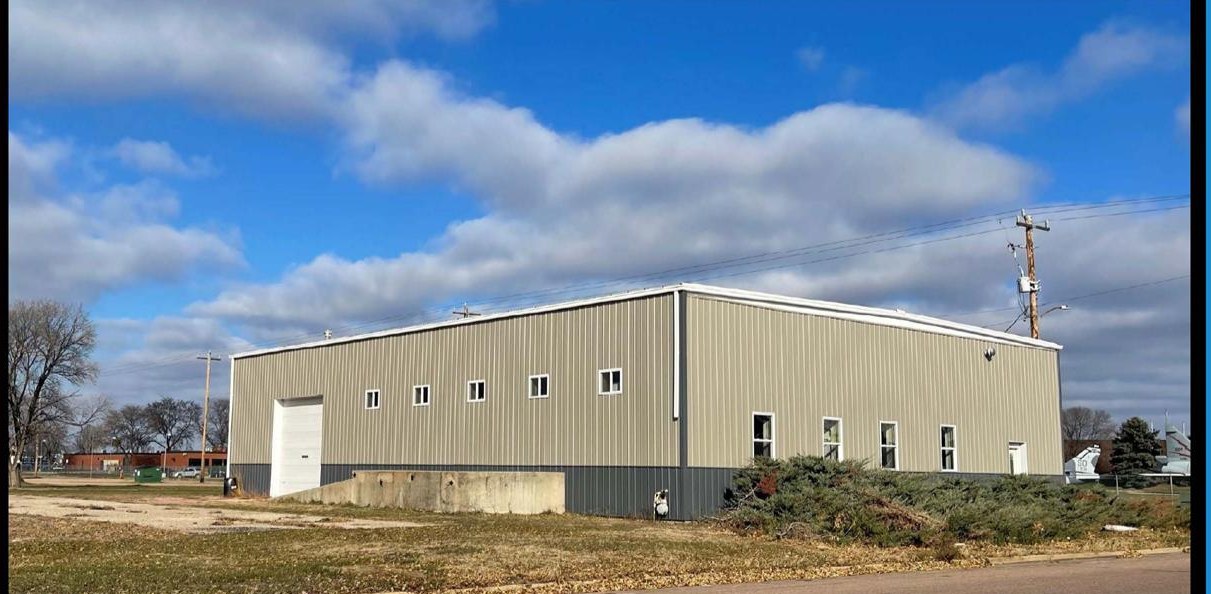 1909 N Industrial Ave — Airport Industrial Park — photo 6 of 7, Sioux Falls, SD commercial real estate for lease