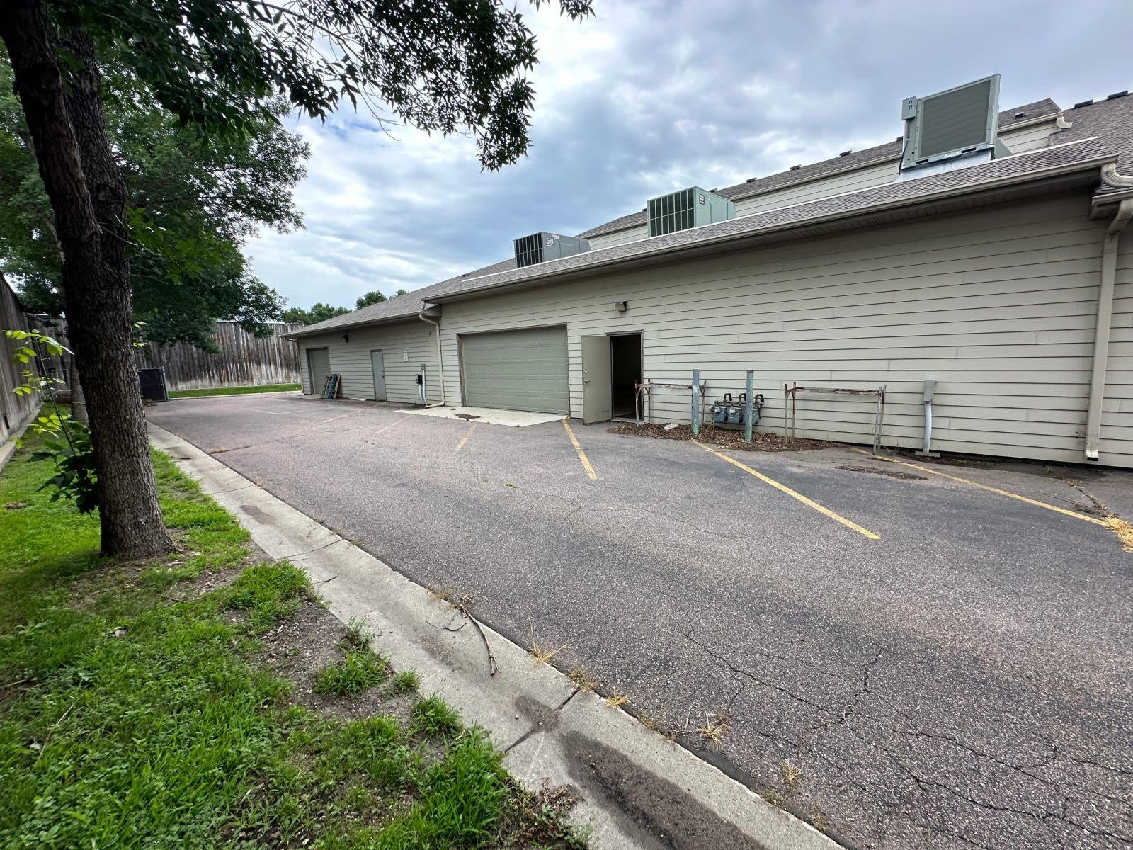 4214 W 38th Street interior and exterior photo