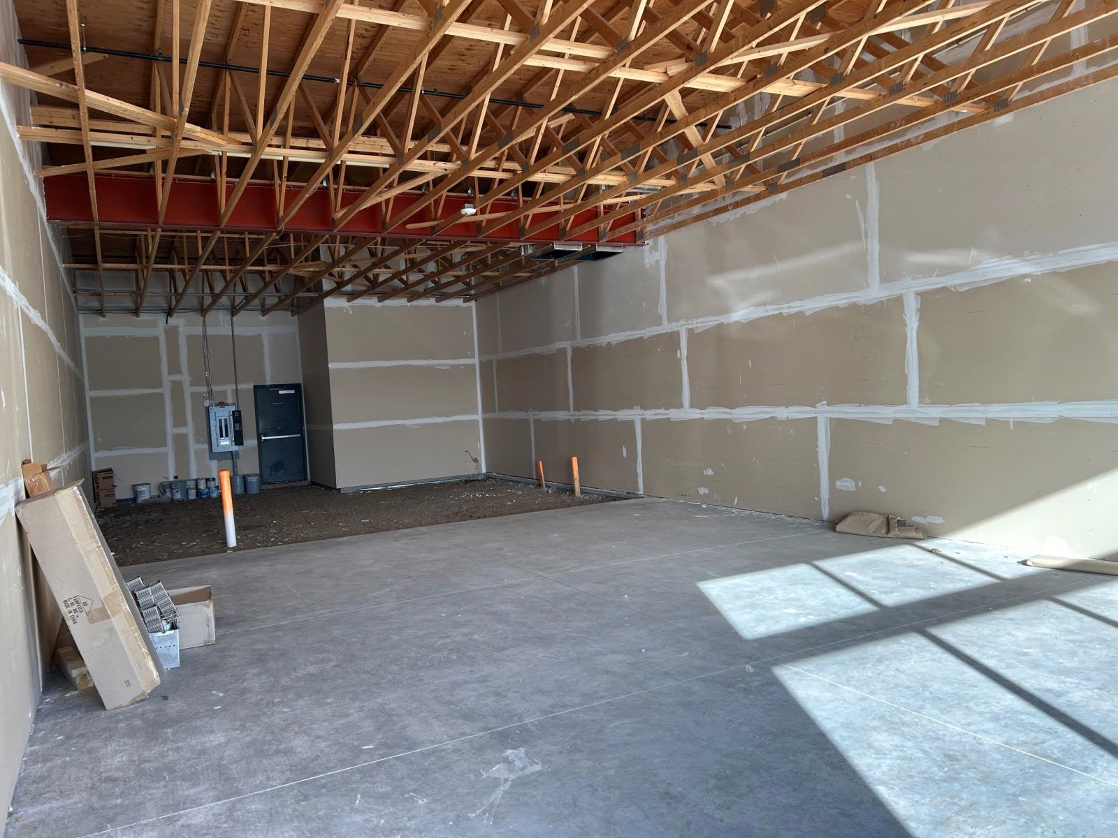 4216 W Empire Place — Shell Retail interior and exterior photo