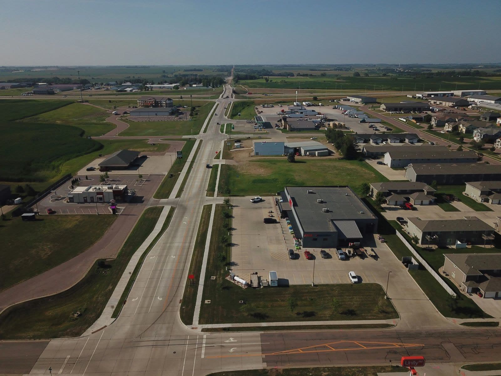 801 S Western Ave, Hartford, SD interior and exterior photo