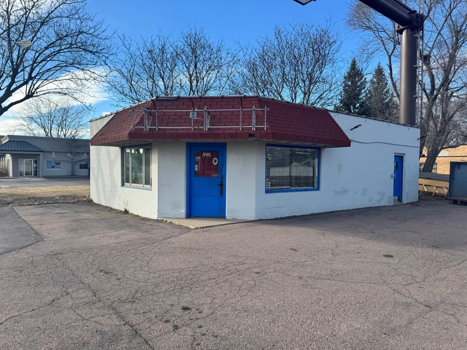 900 W 41st Street interior and exterior photo